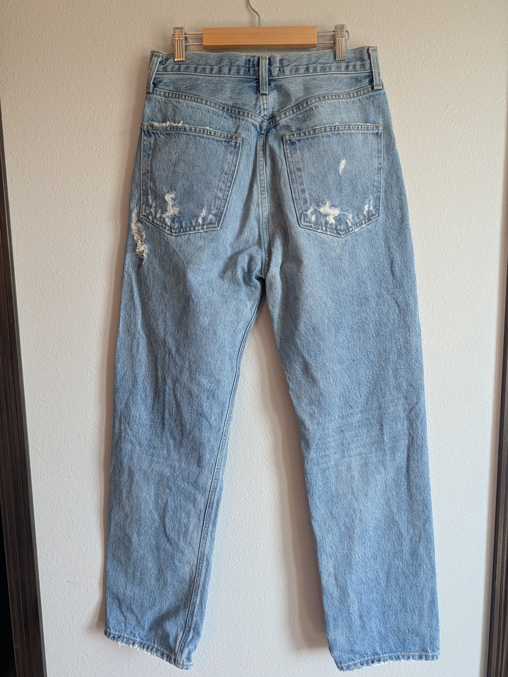 Agolde 90's Mid Rise Distressed Jean Size 26 In Fall Out/Light Wash - Picture 14 of 14